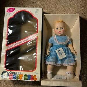 1979 Original Baby Gerber doll in box